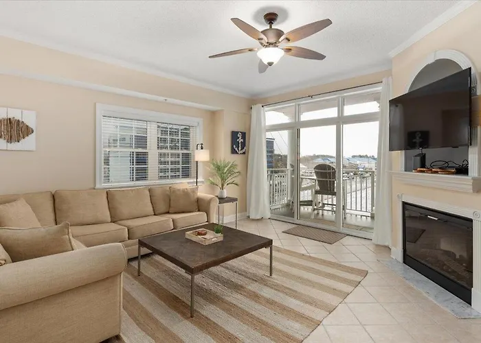 Holiday home 3 Bedroom Ocean Block At Seaside Retreat Just Steps From The Beach!