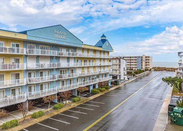 3 Bedroom Ocean Block At Seaside Retreat Just Steps From The Beach! Ocean City